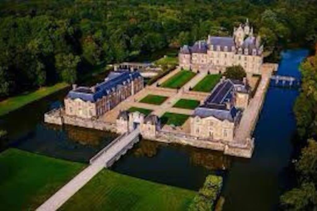 Maison Au Milieu Des Bois Et Des Animaux Jouy-le-Potier Exteriér fotografie